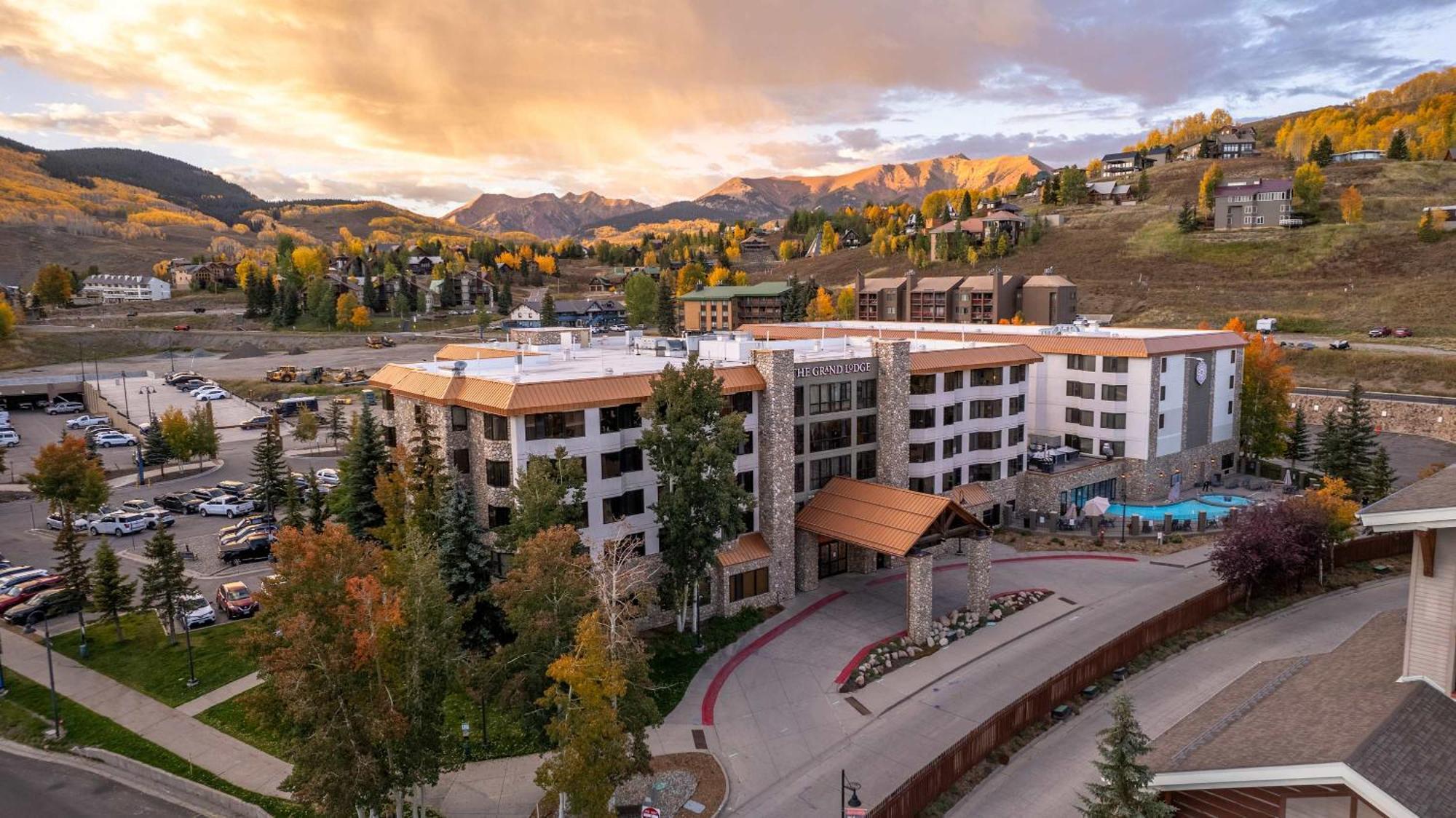 Studio 565 Perfect Location With Pool And Hot Tub Crested Butte Exterior photo