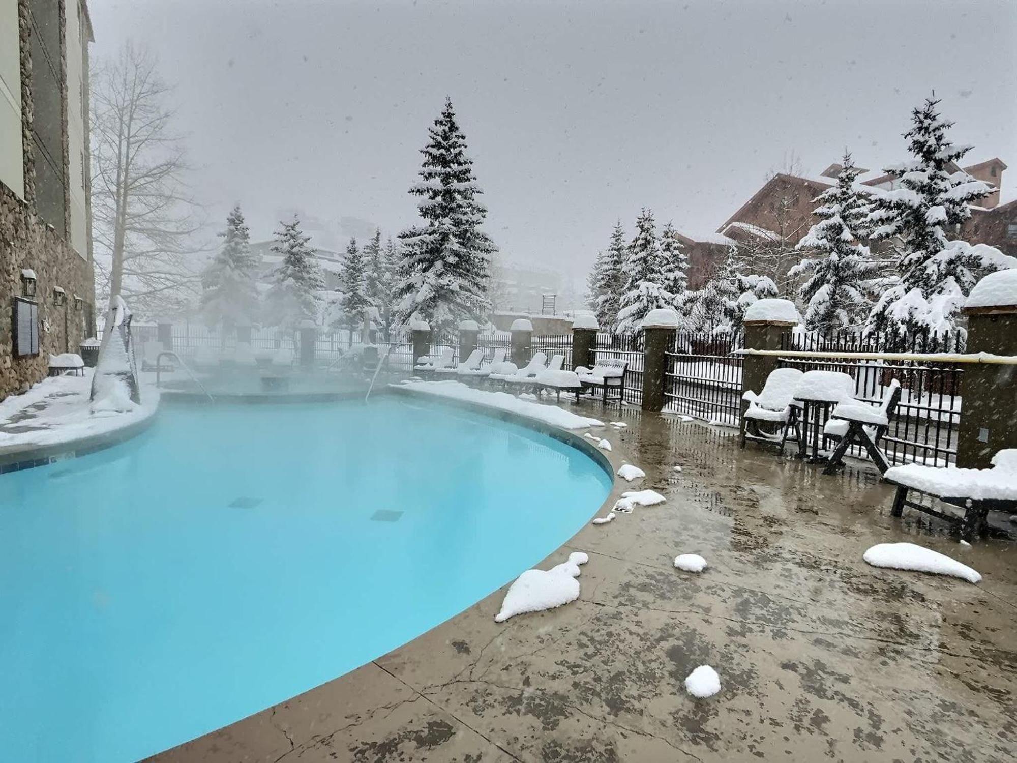 Studio 565 Perfect Location With Pool And Hot Tub Crested Butte Exterior photo